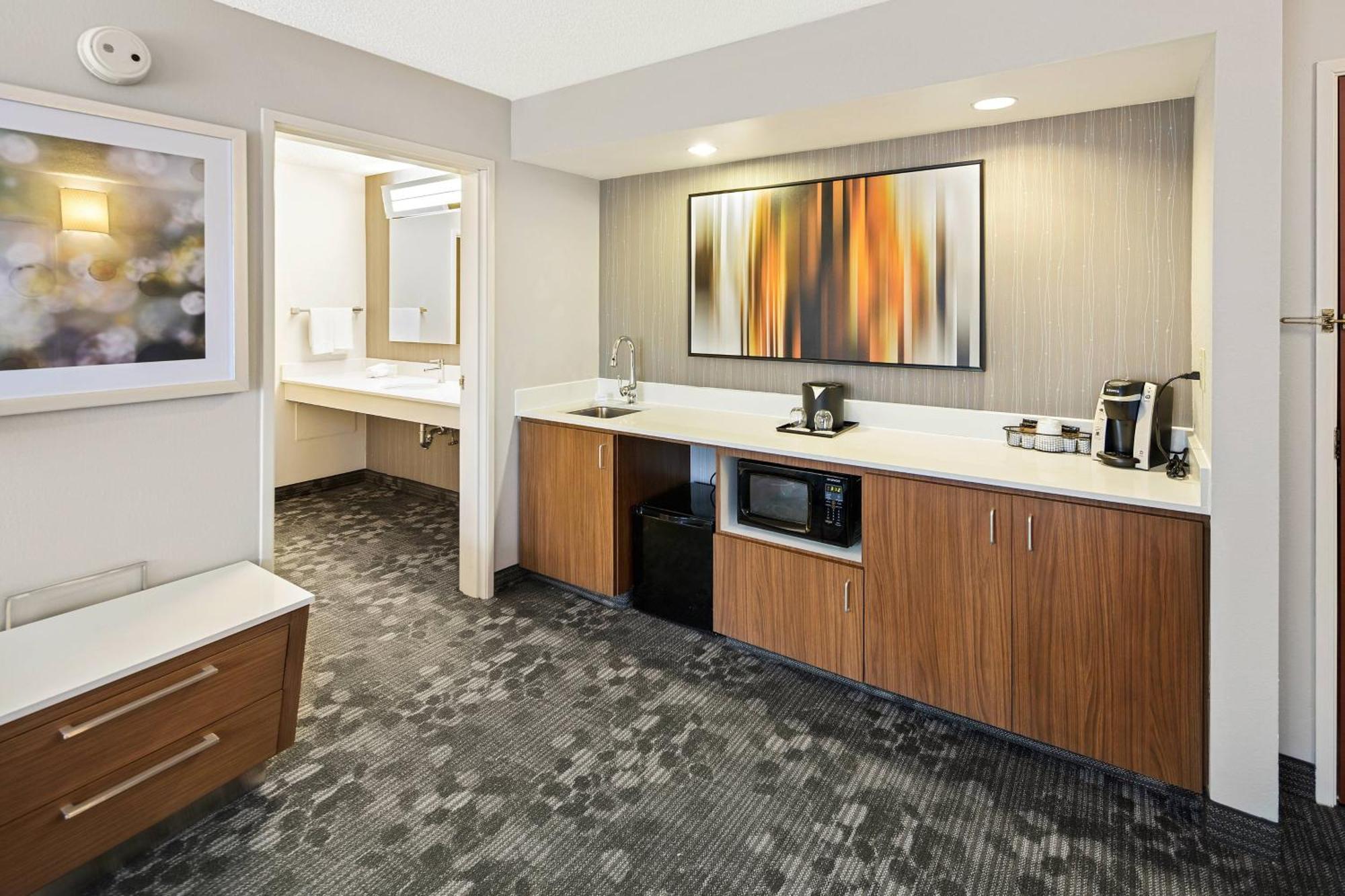 Courtyard By Marriott Bryan College Station Hotell Exteriör bild